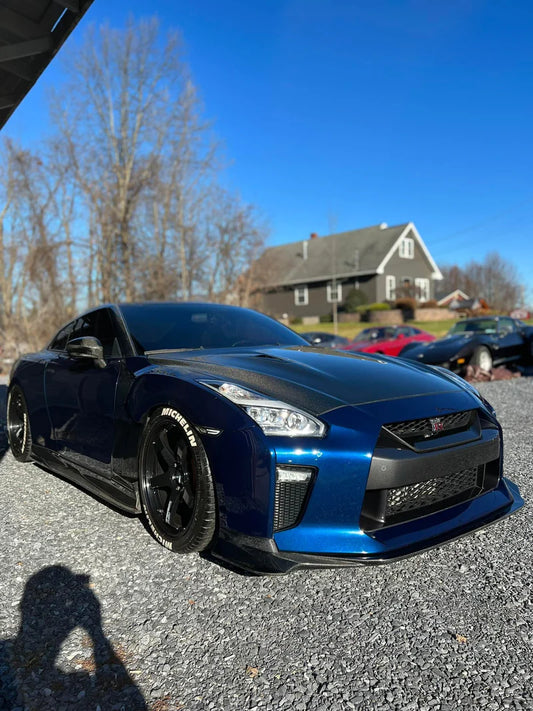 Nissan GT-R R35 - VS Style Carbon Fiber Front Splitter