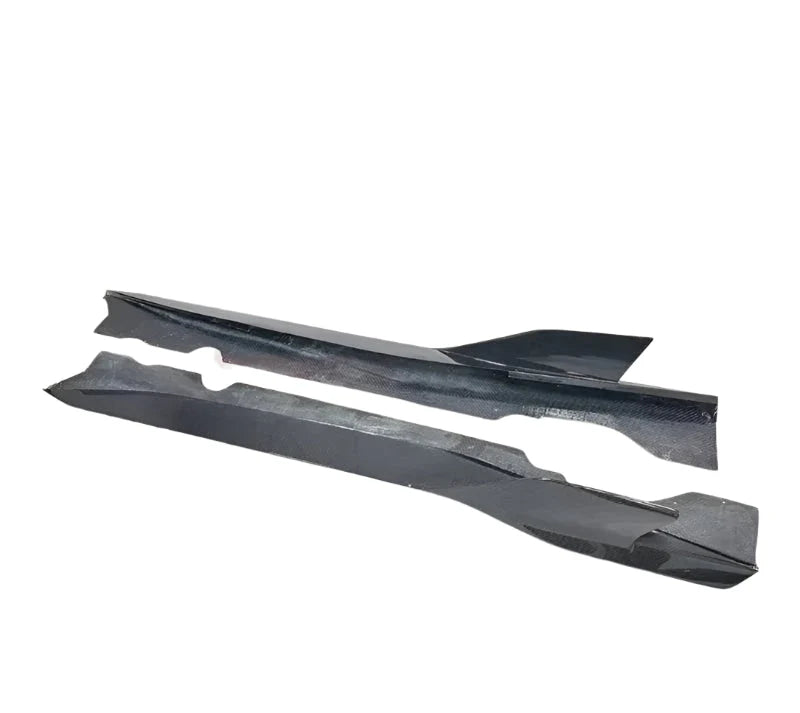 Corvette C8 – Carbon Fiber GT Style Side Skirts