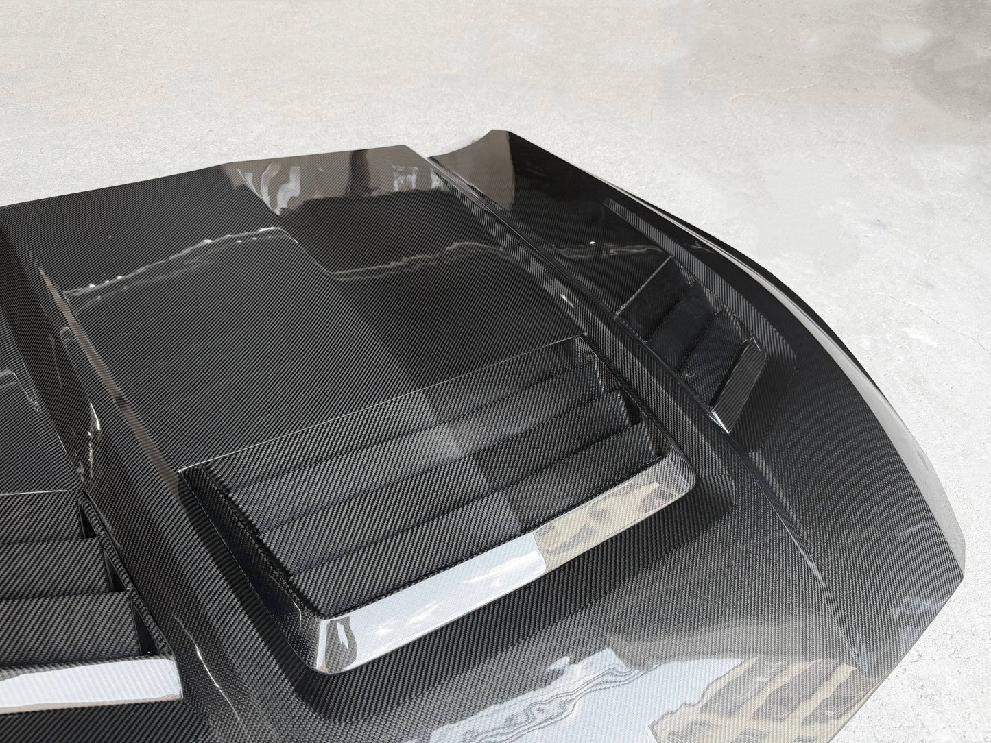 Ford Mustang S650 (2024+) - Shelby Style Real Carbon Fiber Hood