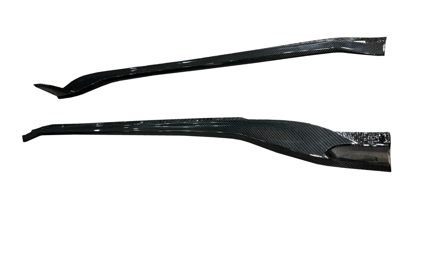Porsche 911 992 - Carbon Fiber Finned Side Skirt Extensions