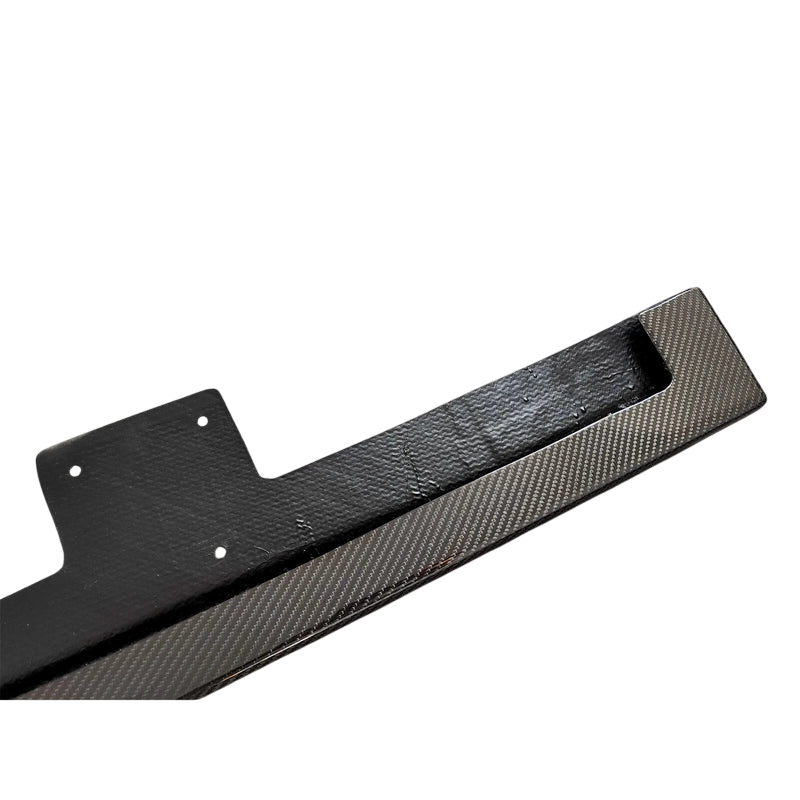 Lexus GS F – Carbon Fiber Side Skirts