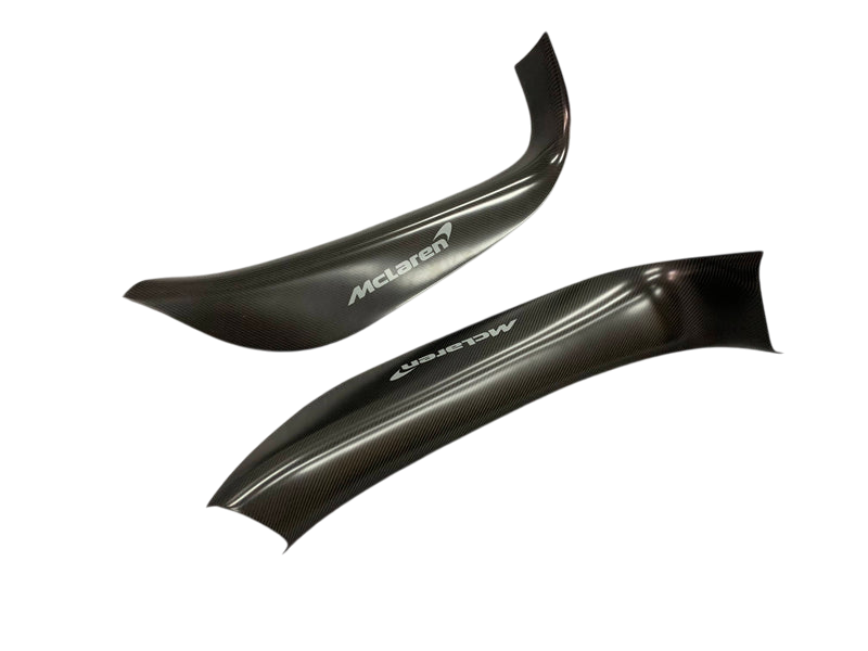 McLaren GT – Carbon Fiber Door Sill Covers