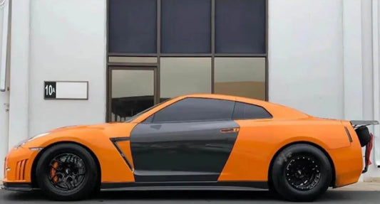 Nissan GT-R R35 - Carbon Fiber Replacement Doors Set