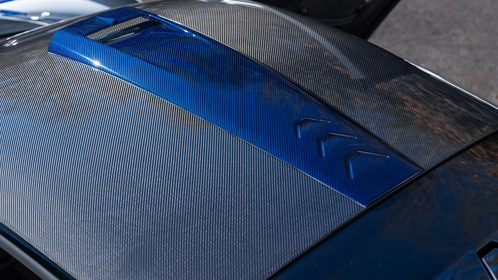 Maserati MC20 – Carbon Fiber Roof Scoop