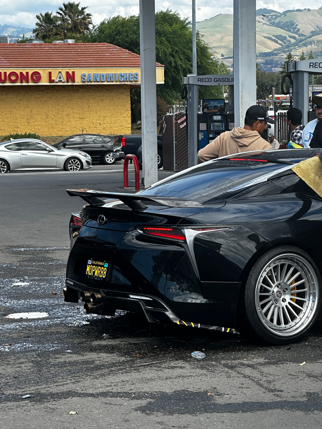 Lexus LC500 – Carbon Fiber AP Style Wing