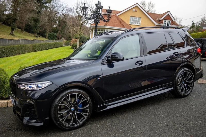 BMW X7 G07 (2019–2026) - Gloss Black ABS Side Skirt Extensions