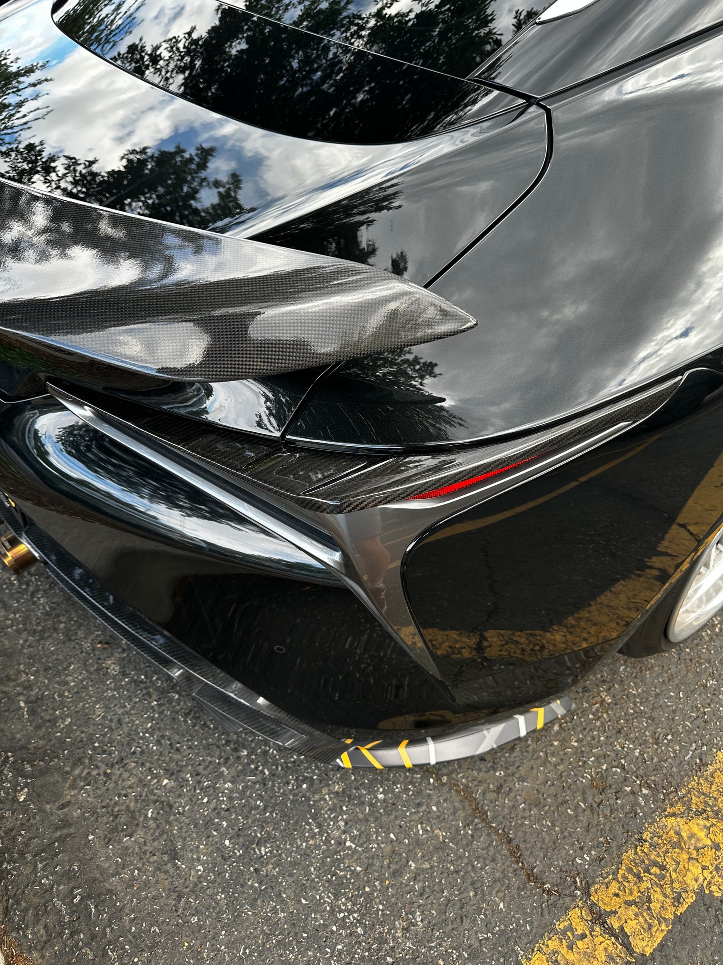 Lexus LC500 – Carbon Fiber AP Style Wing