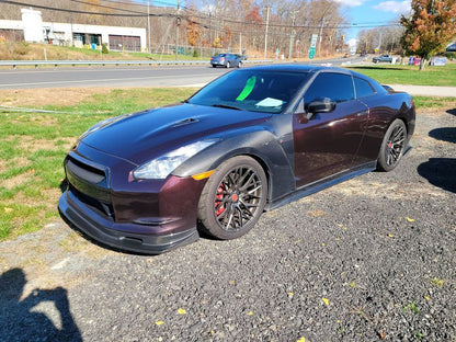 Nissan GT-R R35 - OEM Style Carbon Fiber Front Fender Replacement Set