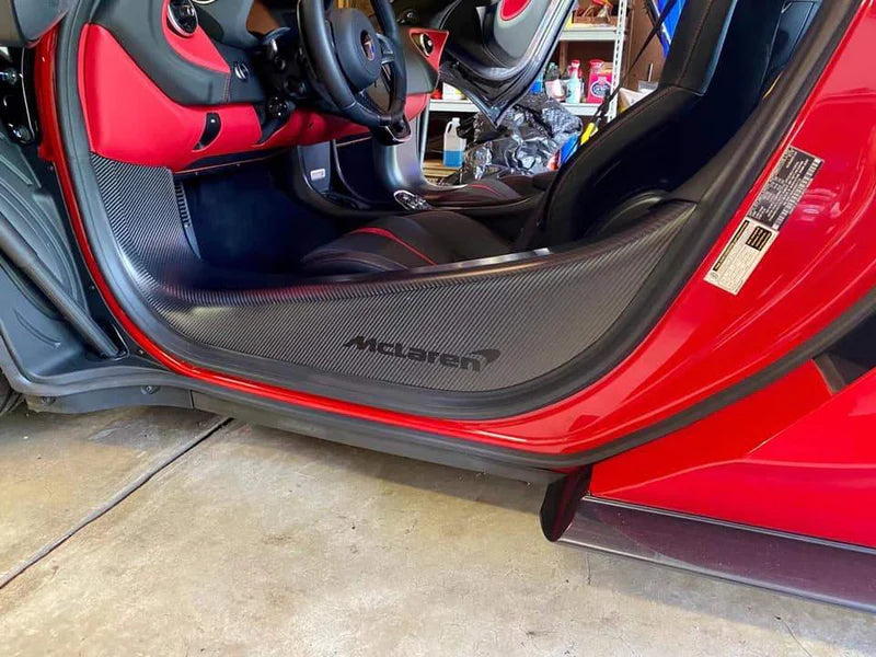 McLaren 570S / 570GT / 540C – Carbon Fiber Door Sills