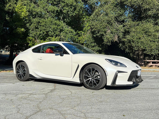 Toyota GR86 & Subaru BRZ – AD-Style Carbon Fiber Side Skirts