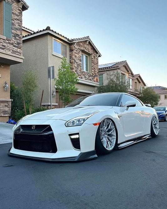 Nissan GT-R R35 2017+ - Carbon Fiber Front Lip
