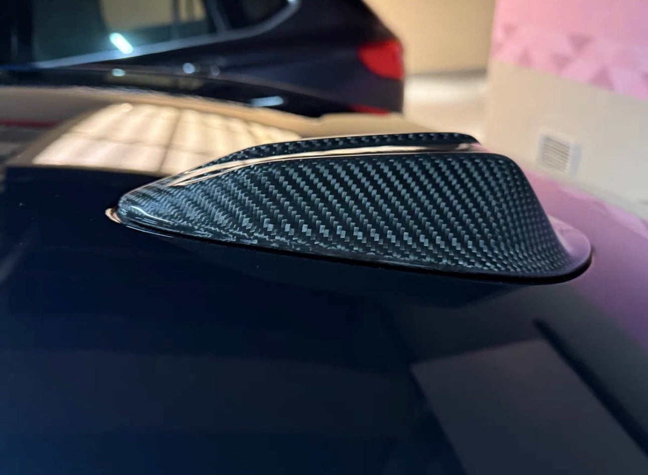 BMW G20/G22/G28/G87 Carbon Fiber Antenna Cover