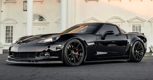 Chevrolet Corvette C6 – Carbon Fiber Side Skirts