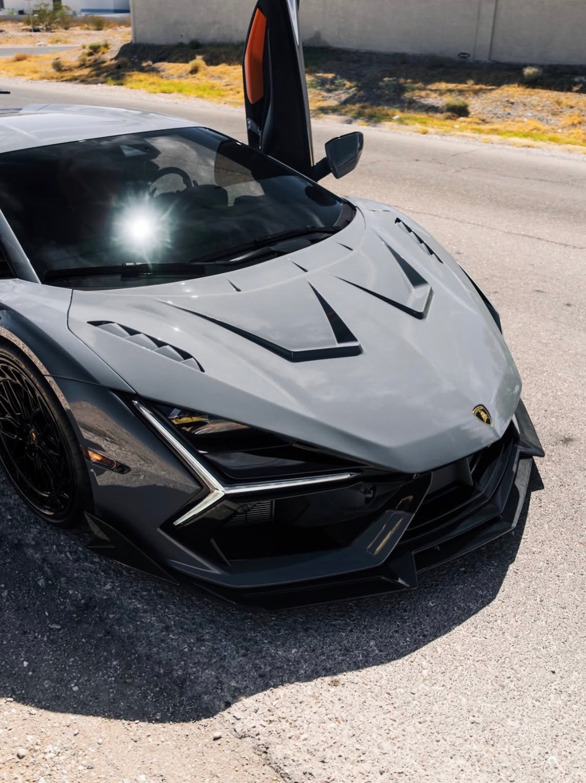 Lamborghini Revuelto – DK Style Carbon Fiber Front Hood