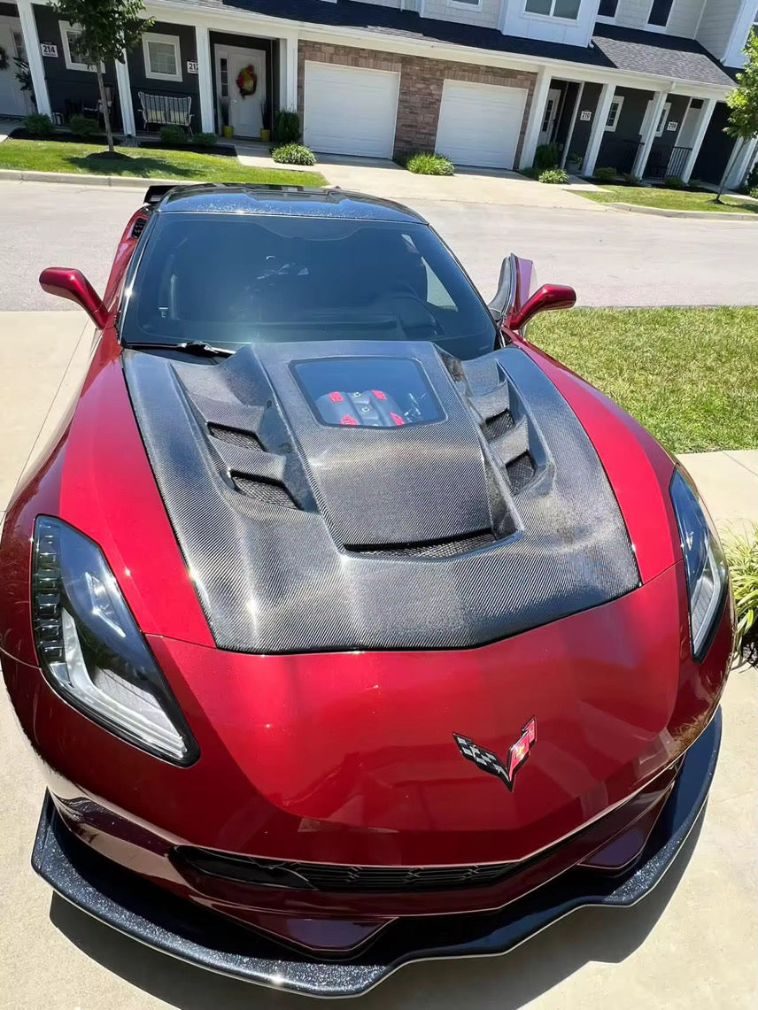 Corvette C7 – Carbon Fiber Vented Transparent Hood