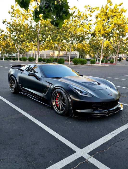 Corvette C7 Z06 - Carbon Fiber Side Skirts