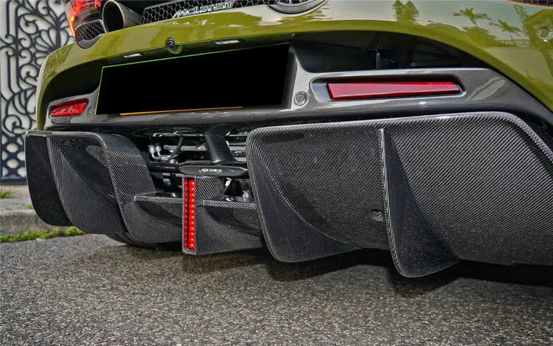 McLaren 720S - Carbon Fiber Finned F1 Brake Light Diffuser