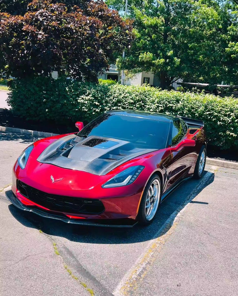 Corvette C7 – Carbon Fiber Vented Transparent Hood