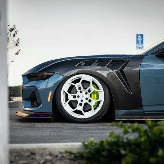 Ford Mustang S650 GTD – Carbon Fiber Vented Fenders