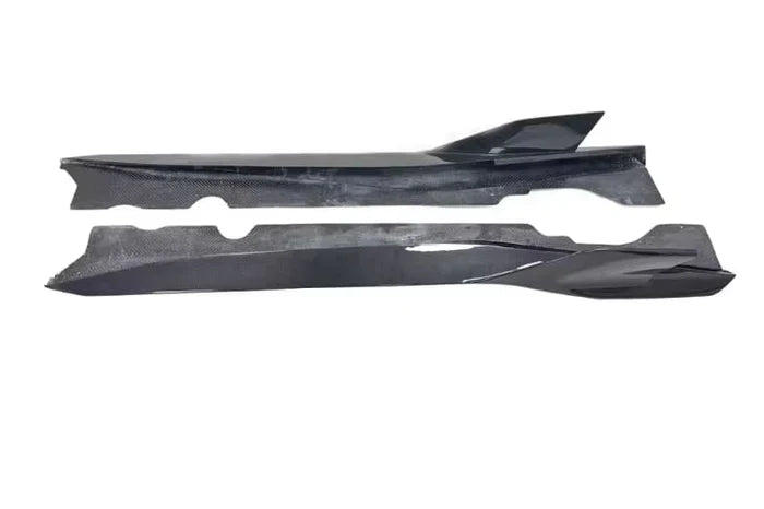 Corvette C8 – Carbon Fiber GT Style Side Skirts