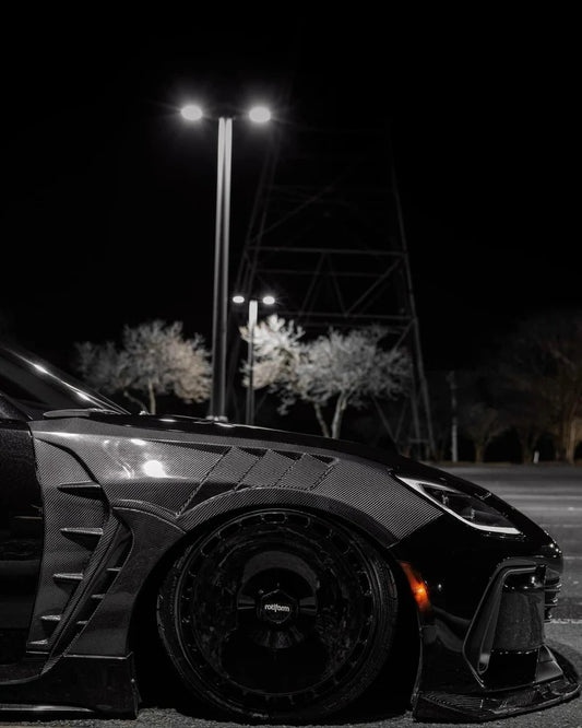 Subaru BRZ & Toyota GR86 – Carbon Fiber Vented Front Fender