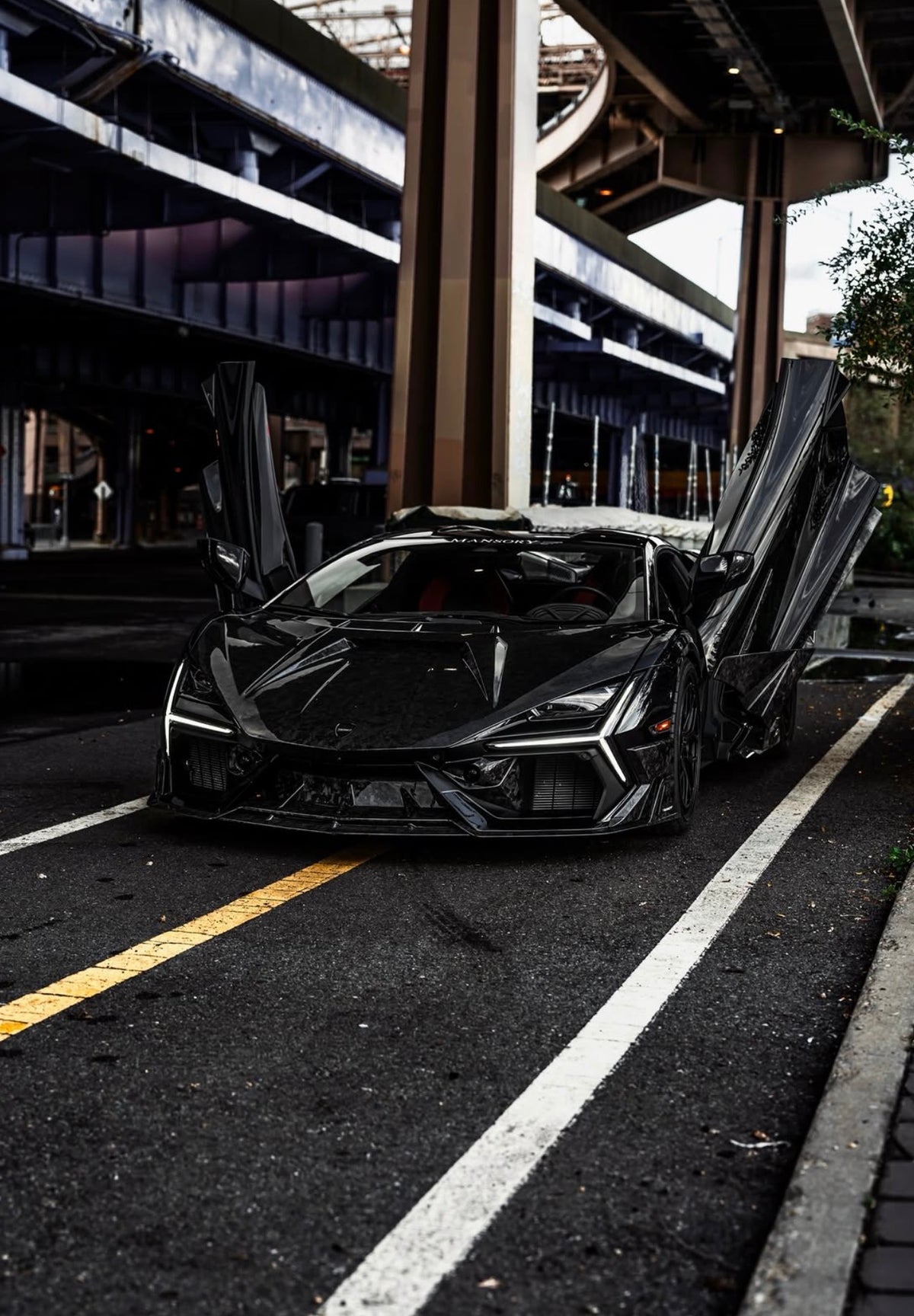 Lamborghini Revuelto - MSY Style Prepreg Dry Carbon Fiber Middle Air Splitter