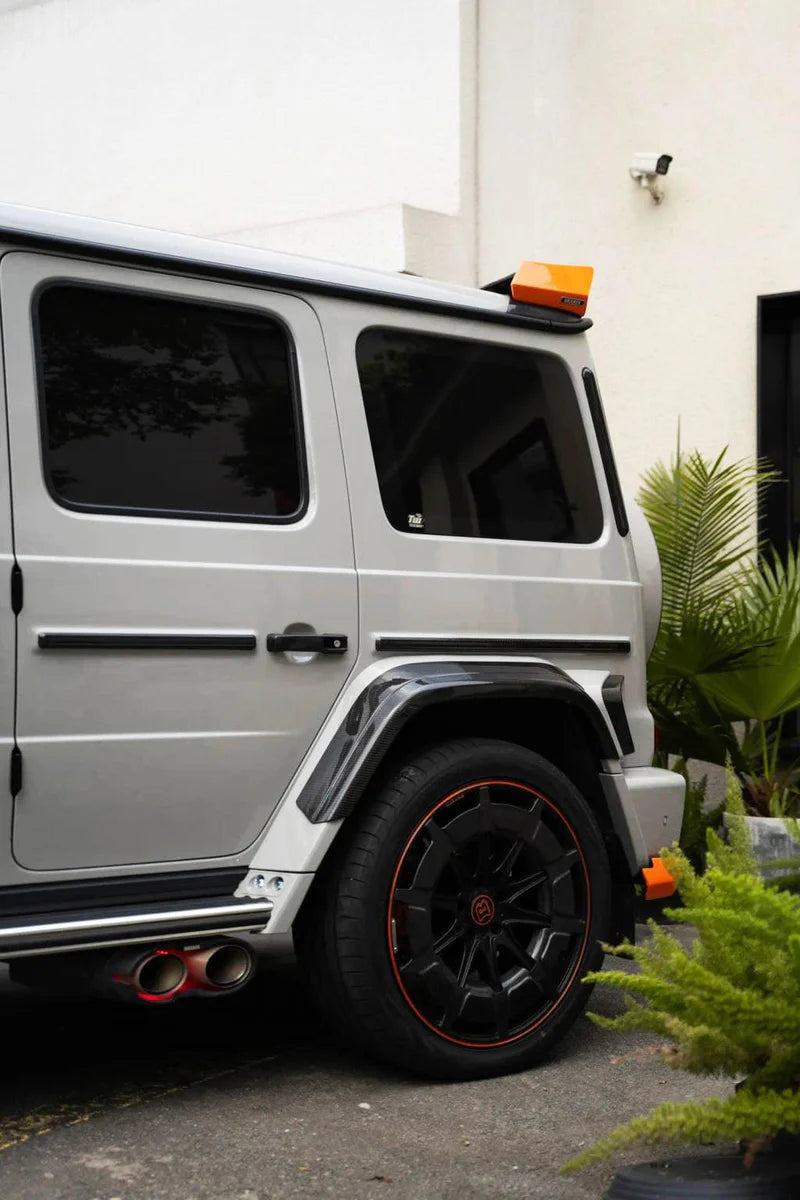 Mercedes-Benz G Wagon W464 G350/G500/G63 (2022–2024) - BRB G900 Style Carbon Fiber Illuminated Exhaust Tips Set