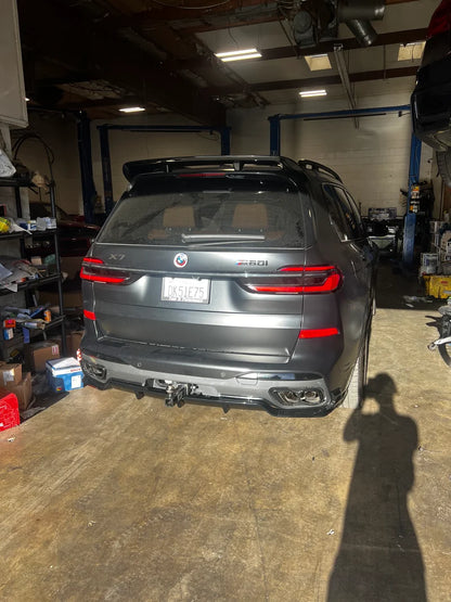 BMW X7 G07 (2019–2026) - Gloss Black ABS Rear Diffuser