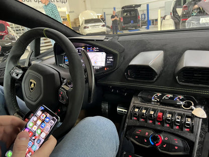 Lamborghini Huracán – Apple CarPlay Module Plug & Play Upgrade Kit