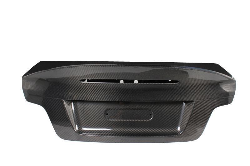 BMW E82 1 Series Coupe (2004–2011) - CSL Style Carbon Fiber Trunk