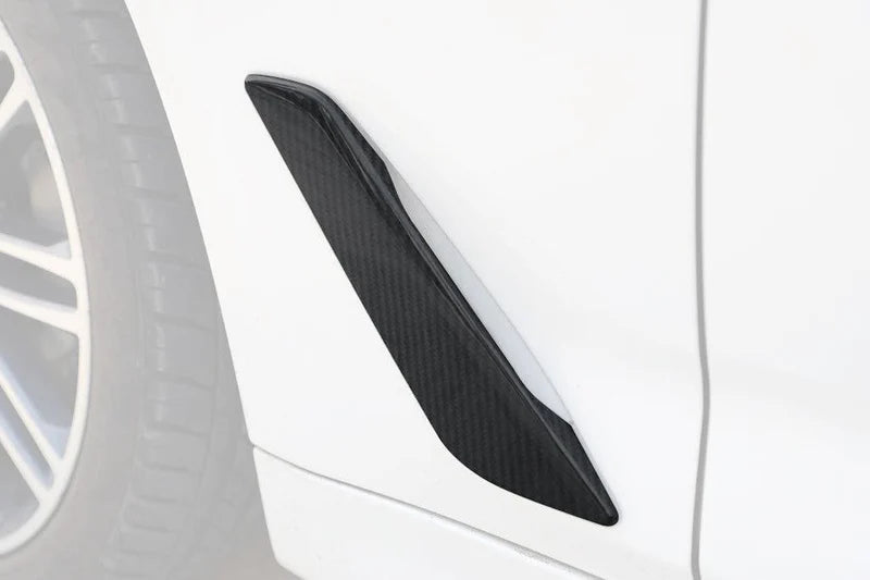 BMW G30 / G38 5 Series - Carbon Fiber Side Fender Vent Trims