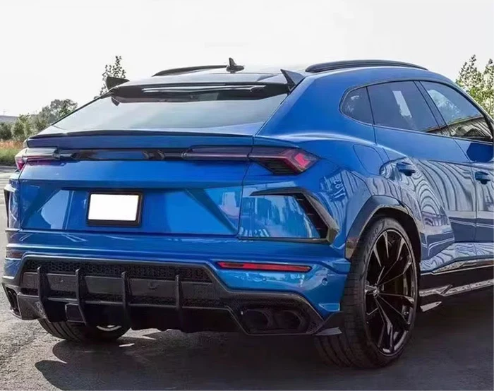 Lamborghini Urus - Carbon Fiber Roof Spoiler