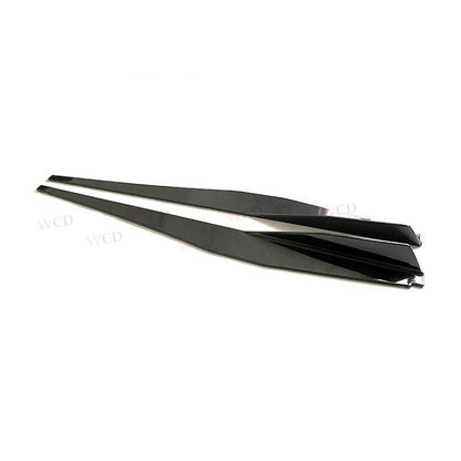 Chevrolet Corvette C8 – Carbon Fiber Side Skirts