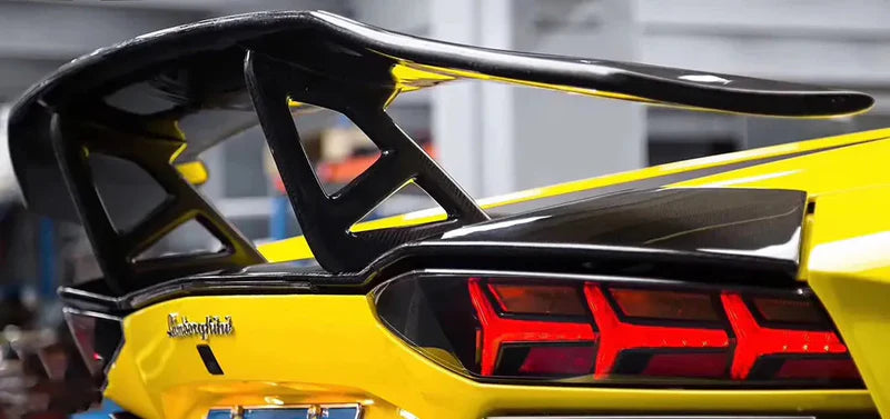 Lamborghini Aventador LP700 / LP720 / LP750 - Carbon Fiber DMC Style Rear Wing