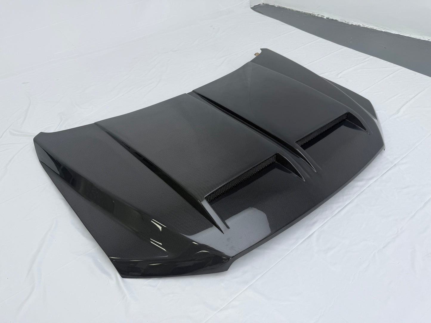 Ford F-150 Raptor (2015–2019) - Carbon Fiber Vented Hood