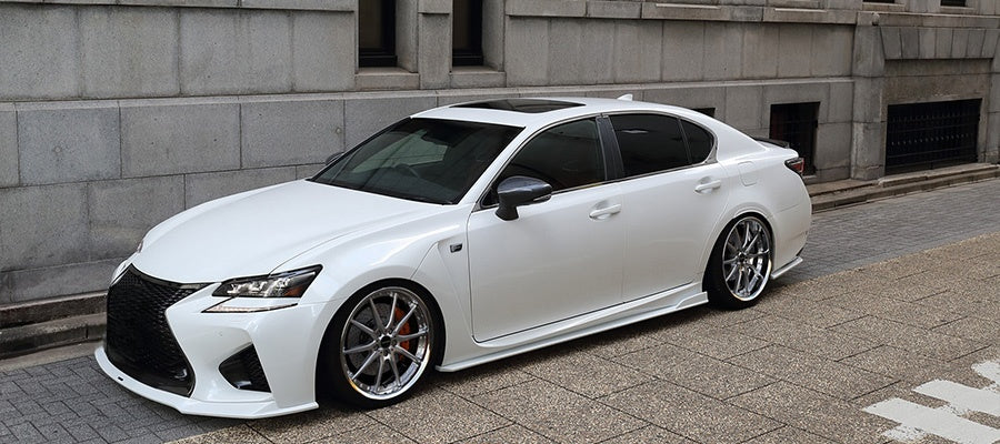 Lexus GS F – Carbon Fiber Side Skirts