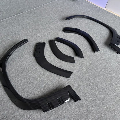BMW XM G09 (2023–Present) - LD Style Prepreg Carbon Fiber Fender Flares & Wheel Arches