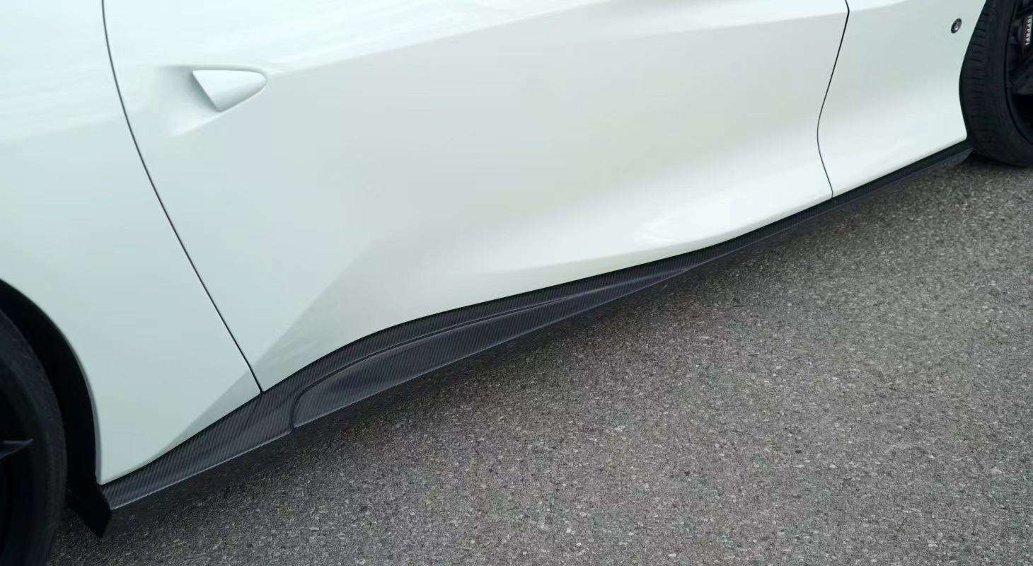 Ferrari Portofino – N-Style Carbon Fiber Side Skirts