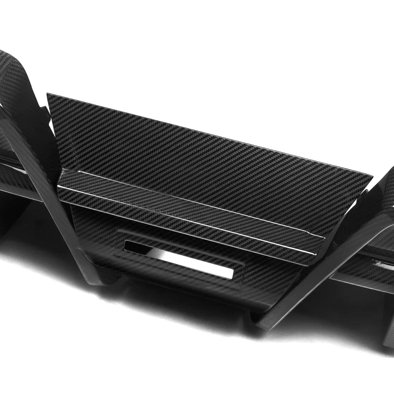 BMW M5 G90 G99 – SQ Style Prepreg Carbon Fiber Rear Diffuser
