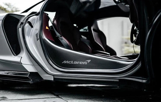 McLaren GT – Carbon Fiber Door Sill Covers