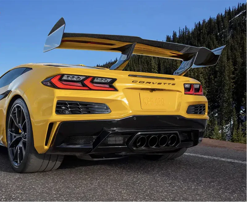 Corvette C8 – Prepreg Carbon Fiber ZR1 Style Rear Wing