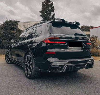 BMW X7 G07 (2019–2026) - LD Style Carbon Fiber Rear Diffuser