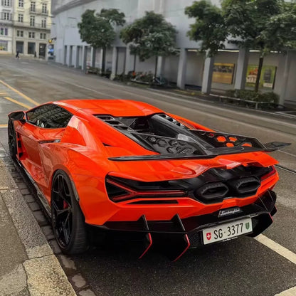 Lamborghini Revuelto – DK Style Carbon Fiber Rear Engine Plate & Wing