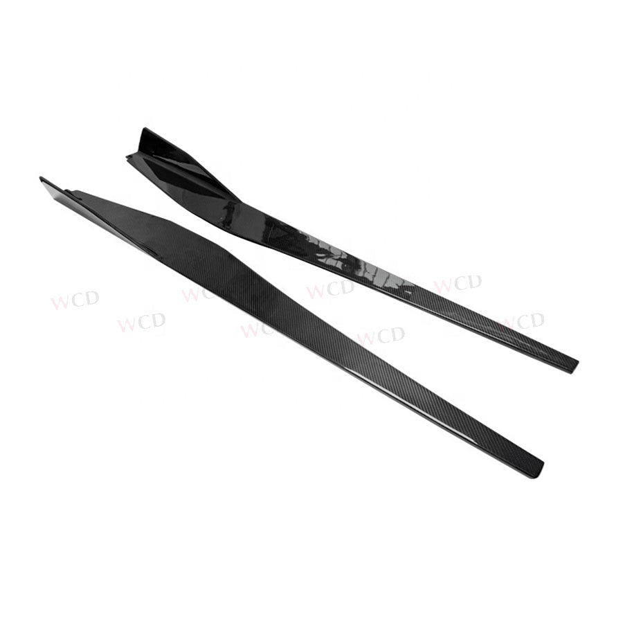 Chevrolet Corvette C8 – Carbon Fiber Side Skirts