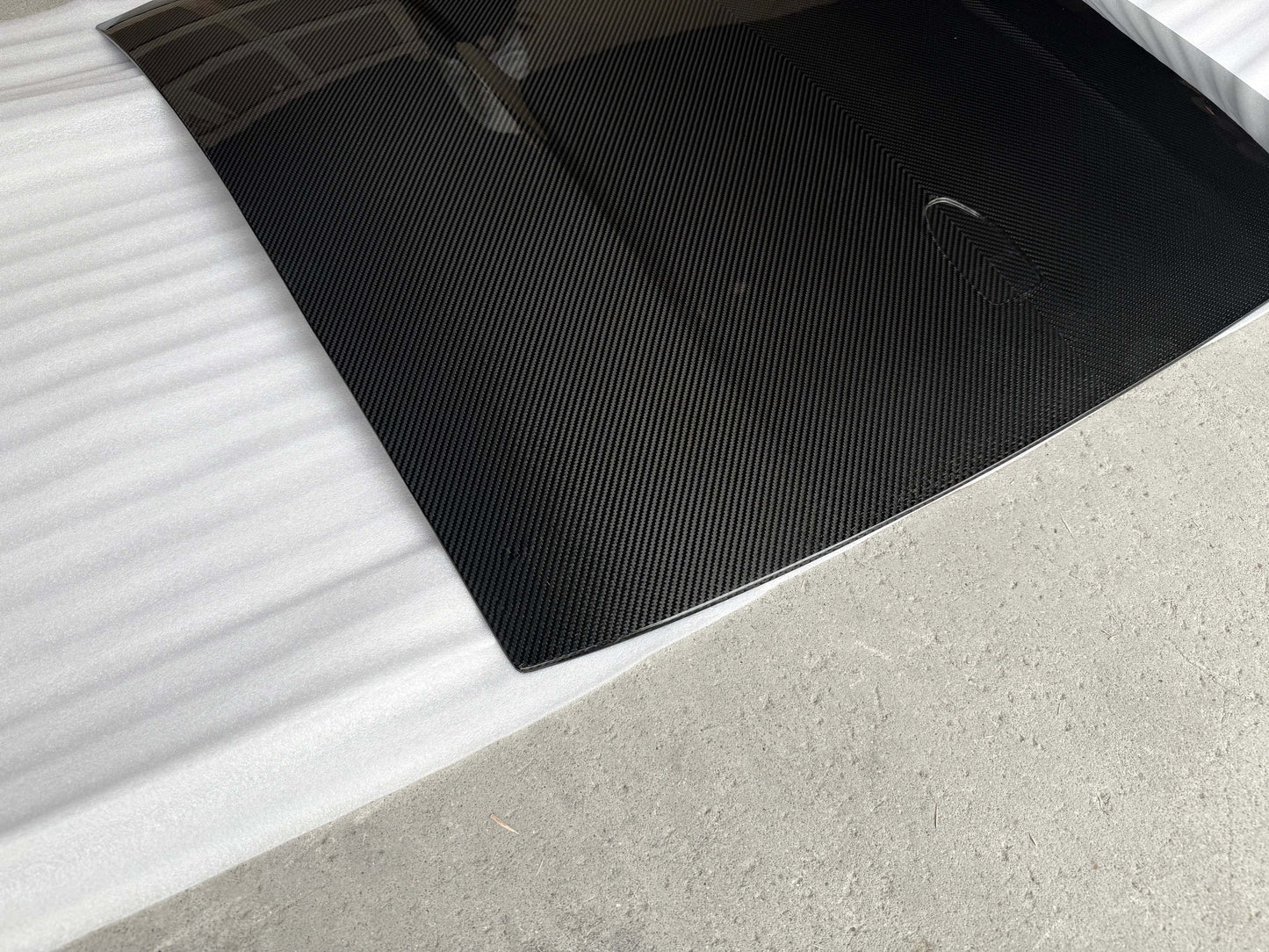 Ford Mustang S550 / S650 - Dry Carbon Fiber Tape-On Roof Panel Cover