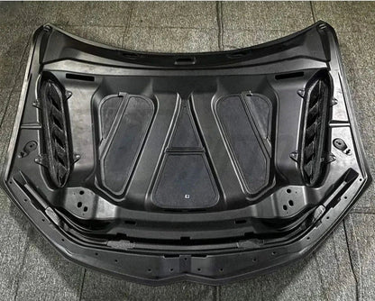 Lamborghini Urus - Performante Style Dry Carbon Fiber Hood