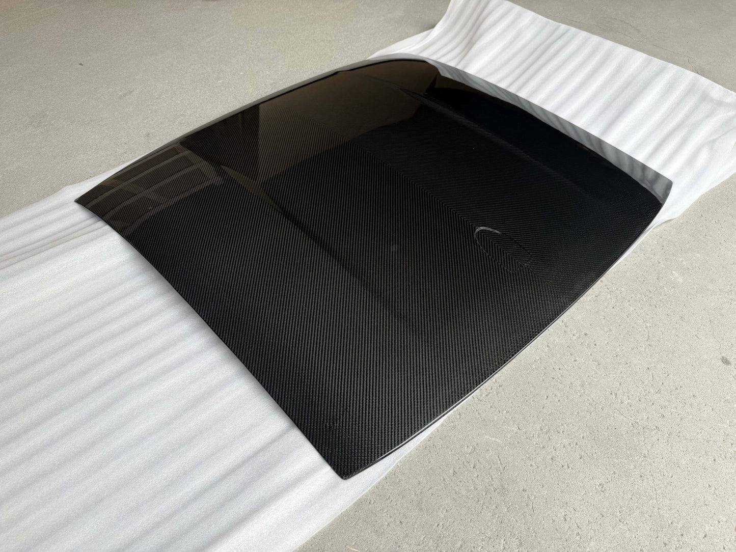 Ford Mustang S550 / S650 - Dry Carbon Fiber Tape-On Roof Panel Cover