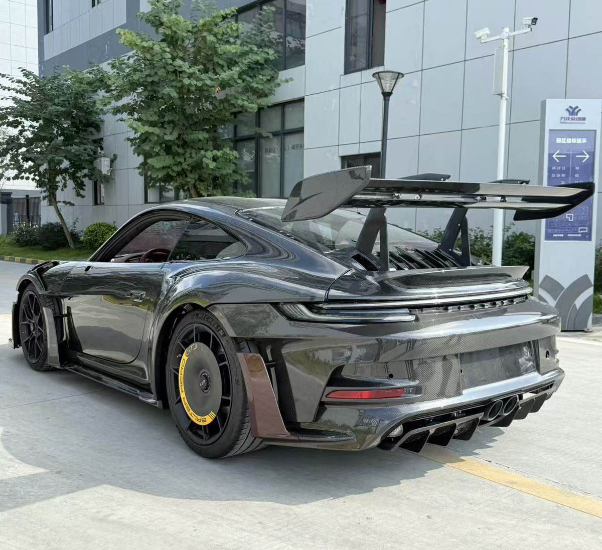 Porsche 992 Carrera (2020+) – Carbon Fiber / FRP GT3RS Style Wing
