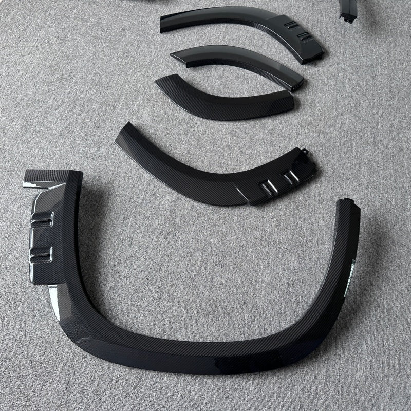 BMW XM G09 (2023–Present) - LD Style Prepreg Carbon Fiber Fender Flares & Wheel Arches