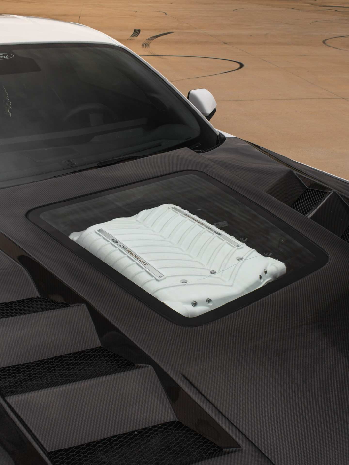 Ford Mustang S650 (2024+) - Carbon Fiber Transparent Style Hood with Glass